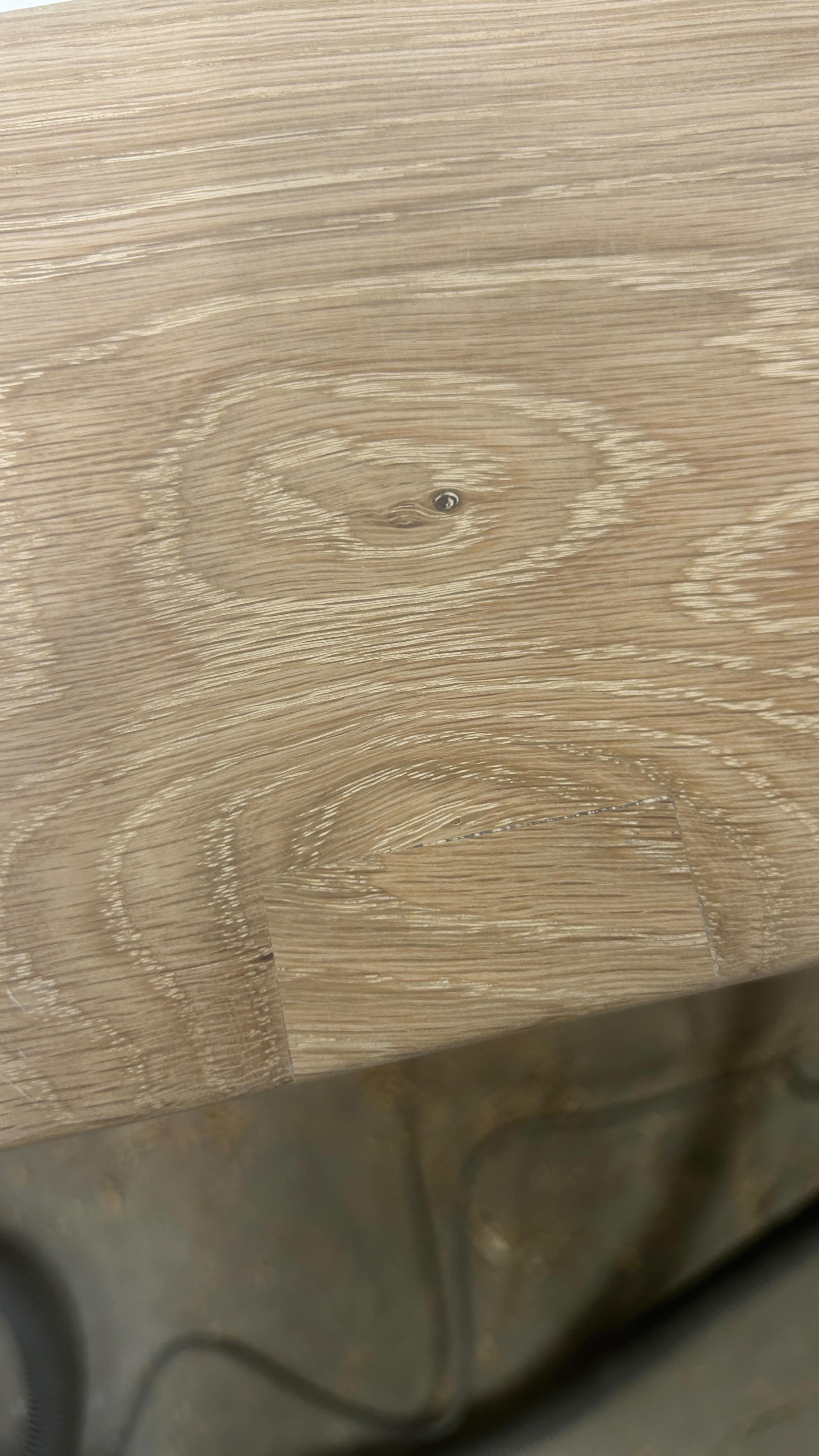 Oksakohad on minu “sõbrad” 😂 

#puutöö #tisler #tisleritöö #tamm